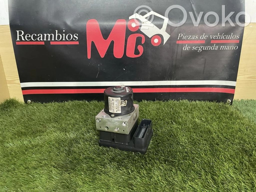 Bomba de ABS   8V512C405AC