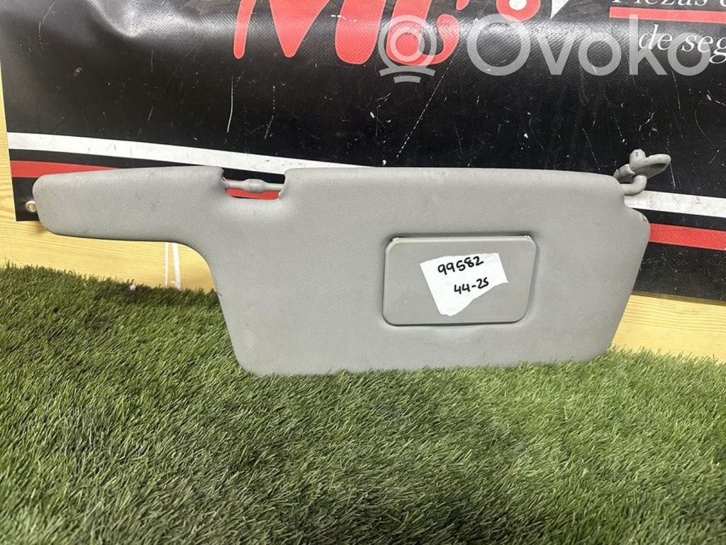 Sun visor