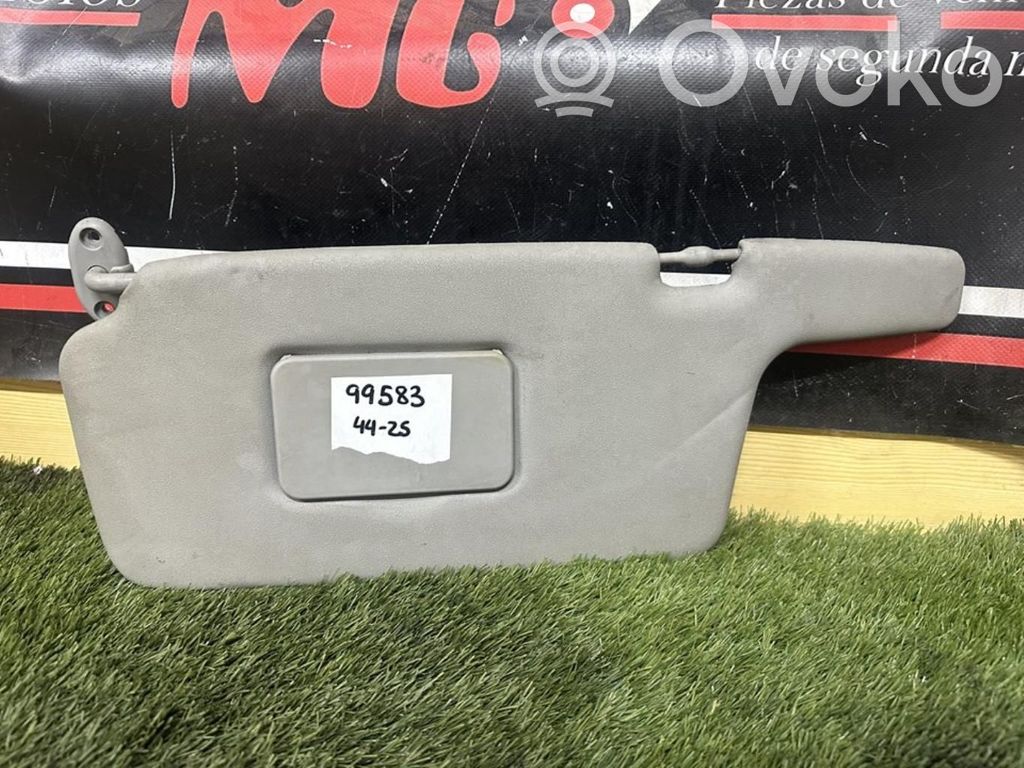 Sun visor