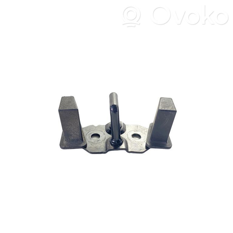 Trunk lock loop   JT4AF404B12BB