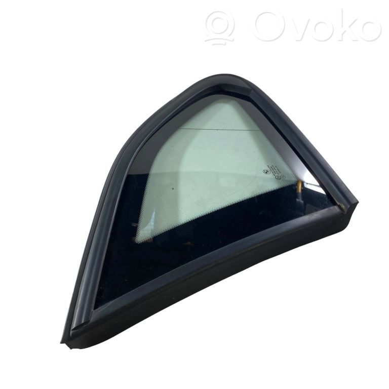 Vidrio lateral trasero   2990329