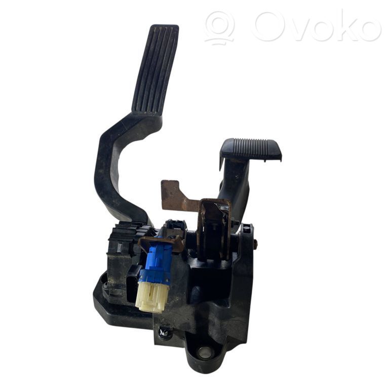 Conjunto de pedal   04581650AE,695798D,50520116