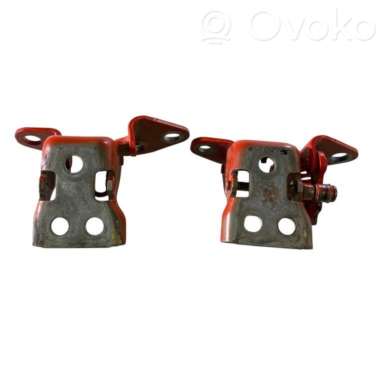 Front door hinge set   68026642AC,68024106AF