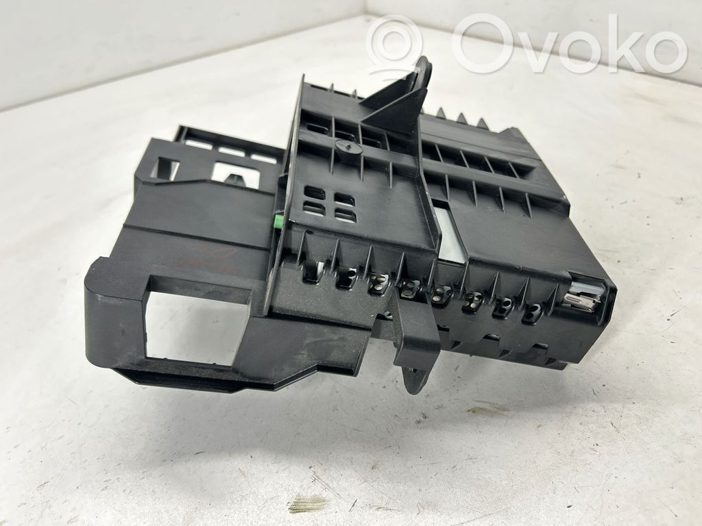 Audi Q5 SQ5 8R GPS navigation control unit/module 