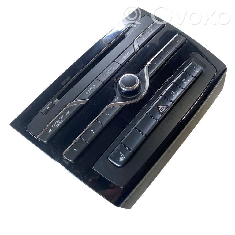 Infiniti QX30 Radio / CD/DVD atskaņotājs / navigācija 