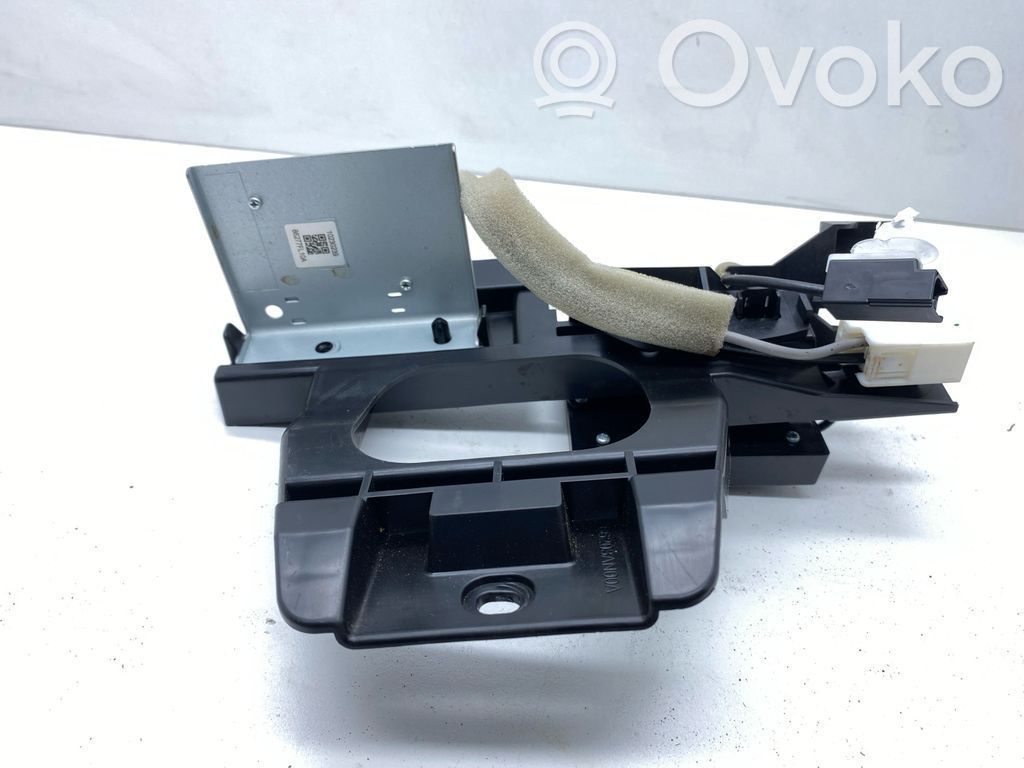 Subaru Outback (BT) Radion antenni 