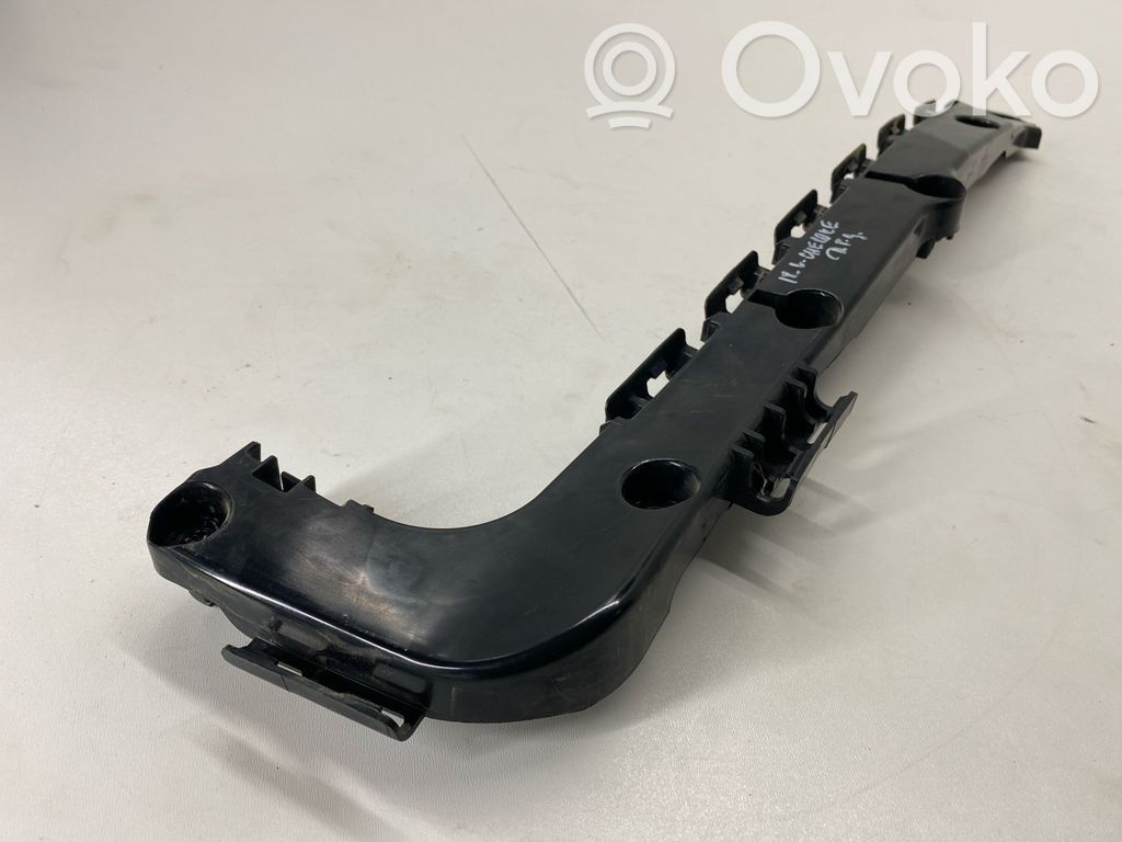 Jeep Grand Cherokee Uchwyt / Mocowanie zderzaka tylnego 