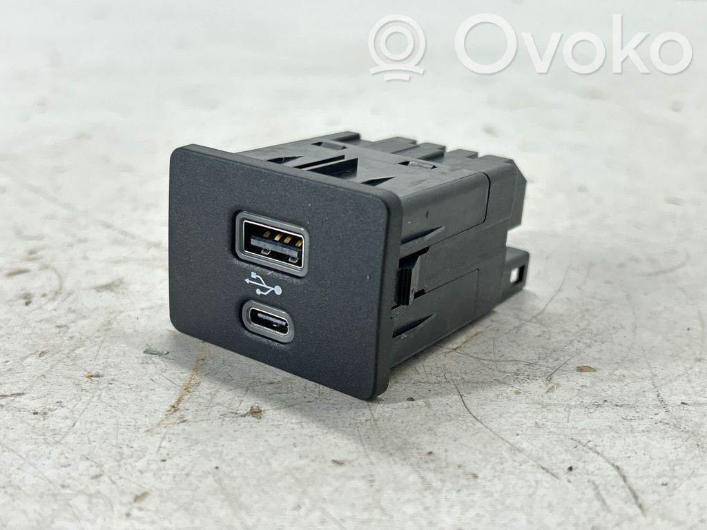 USB socket connector   ML3T14F014AC