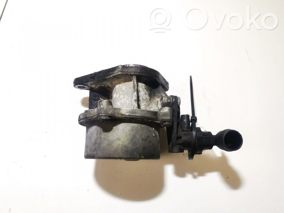 Vacuum pump