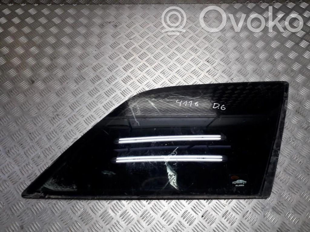 Vidrio lateral trasero