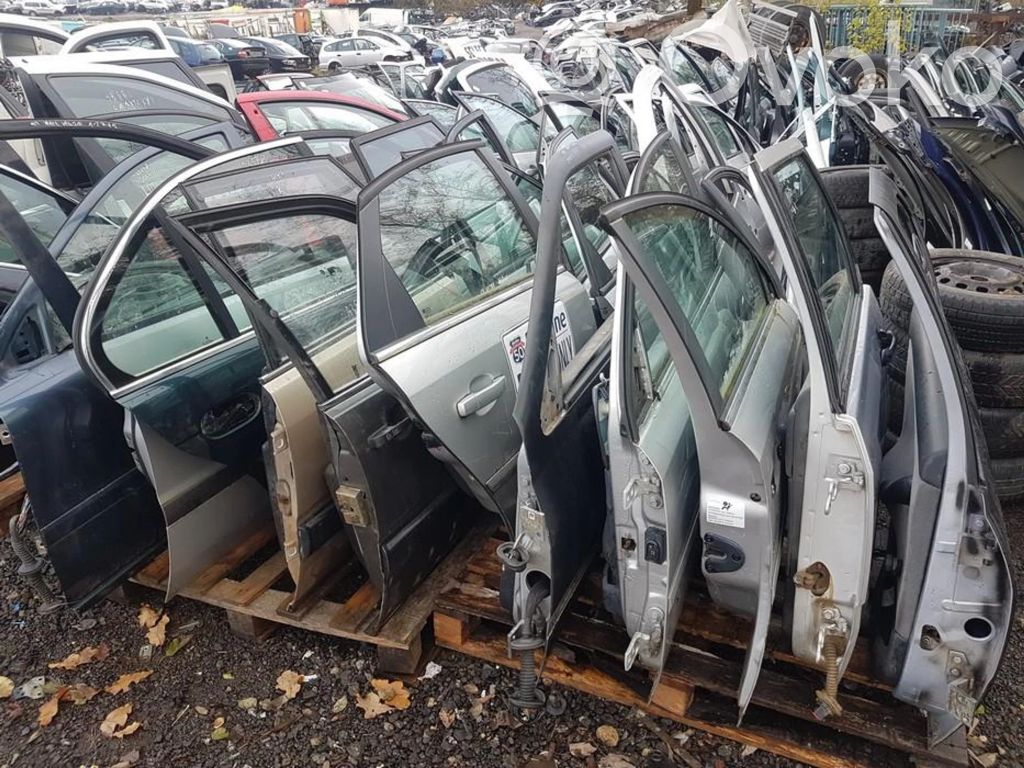 Audi 100 200 5000 C3 Rear door 