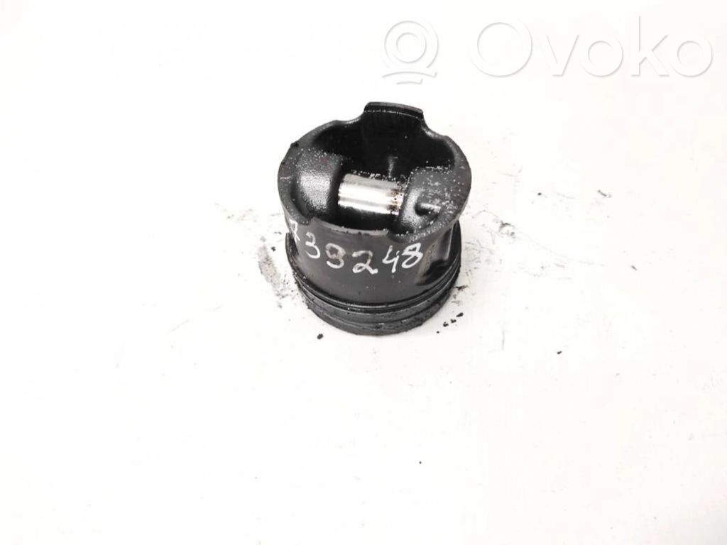 Piston