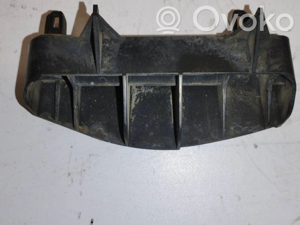 Toyota Avensis T270 Staffa di rinforzo montaggio del paraurti posteriore 