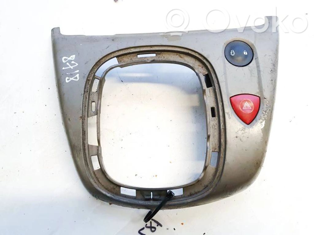 Renault Scenic II - Grand scenic II Interruttore luci di emergenza