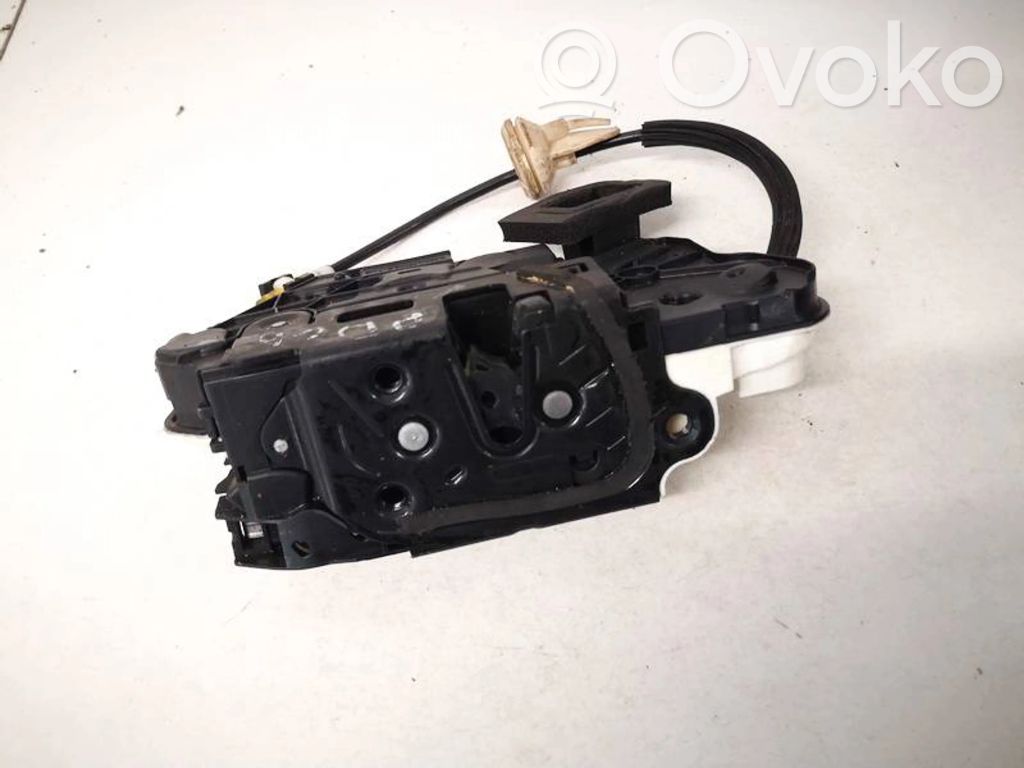 Volkswagen Cross Polo Încuietoare ușă față 