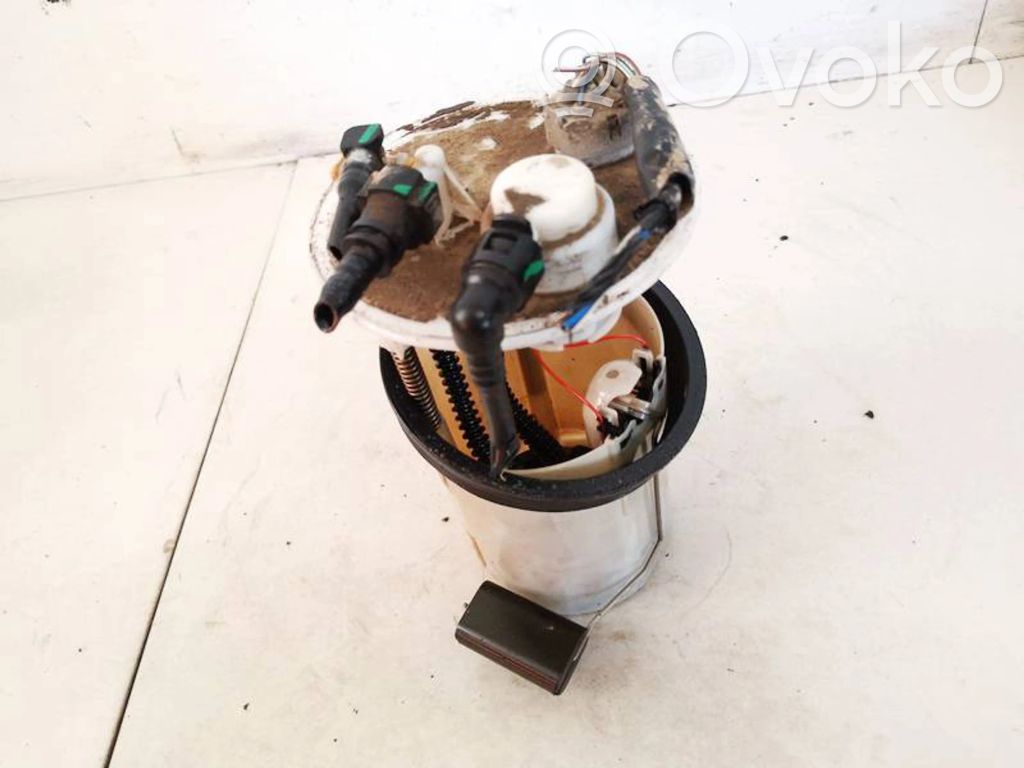 Toyota Avensis T250 Sensor de nivel de combustible