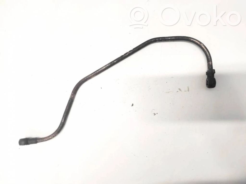 Turboahtimen öljyletku