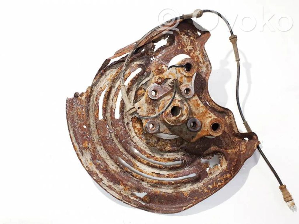 Opel Vivaro Fus roată spate