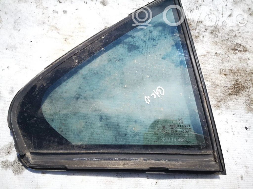 Peugeot 607 Geam aerisire ușă spate 