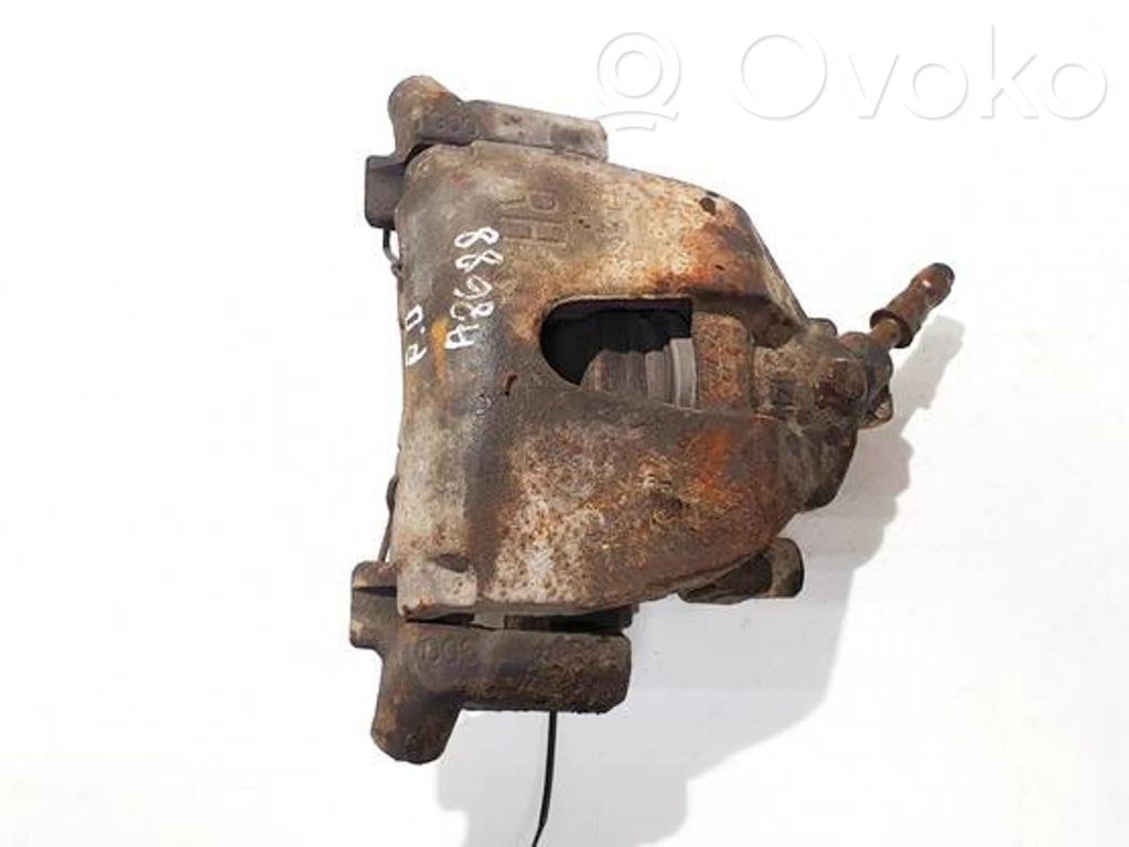 Étrier de frein avant   814,814