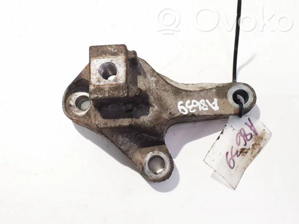 Engine mounting bracket   3M517M125CE,3M517M125CE,3M517M125CE,3M517M125CE
