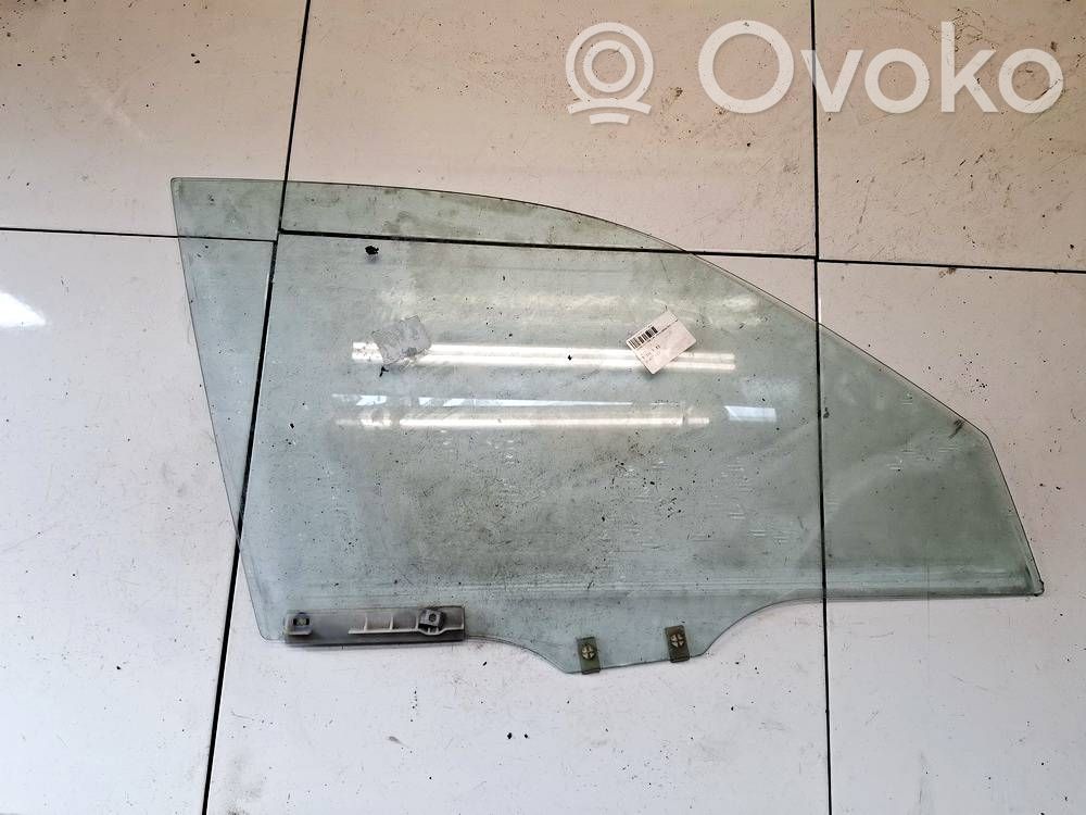 Mazda 121 SM Vetro del finestrino della portiera anteriore - quattro porte 