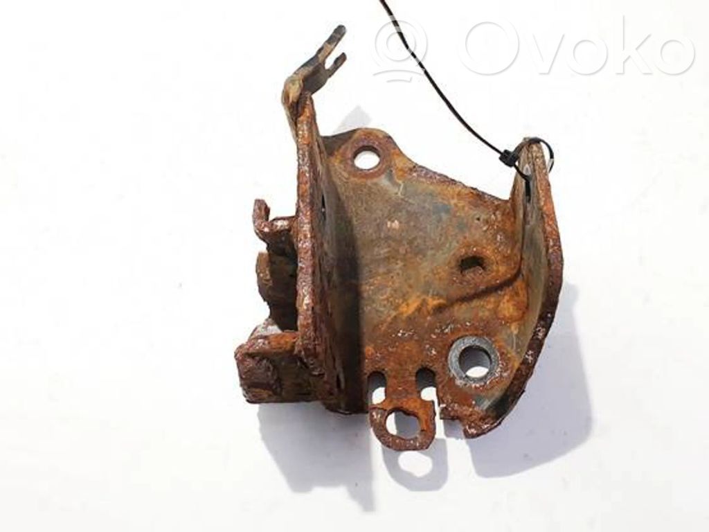 Bracket in trunk/boot