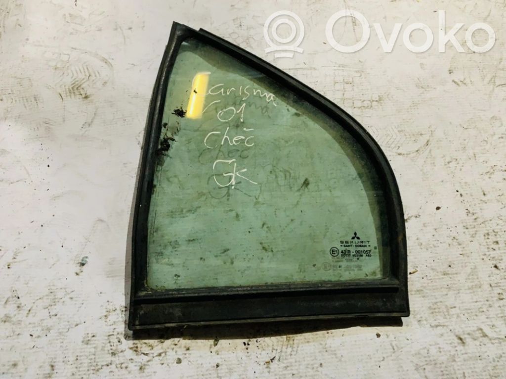 Ventanilla de ventilación de la puerta trasera