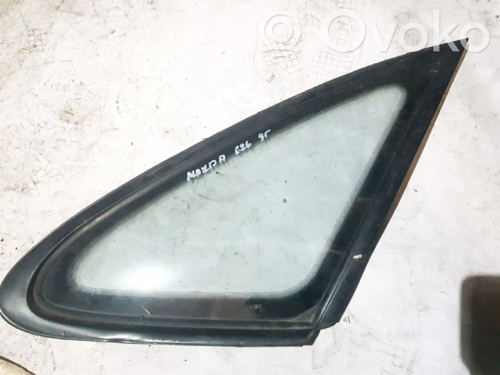 Vidrio lateral trasero