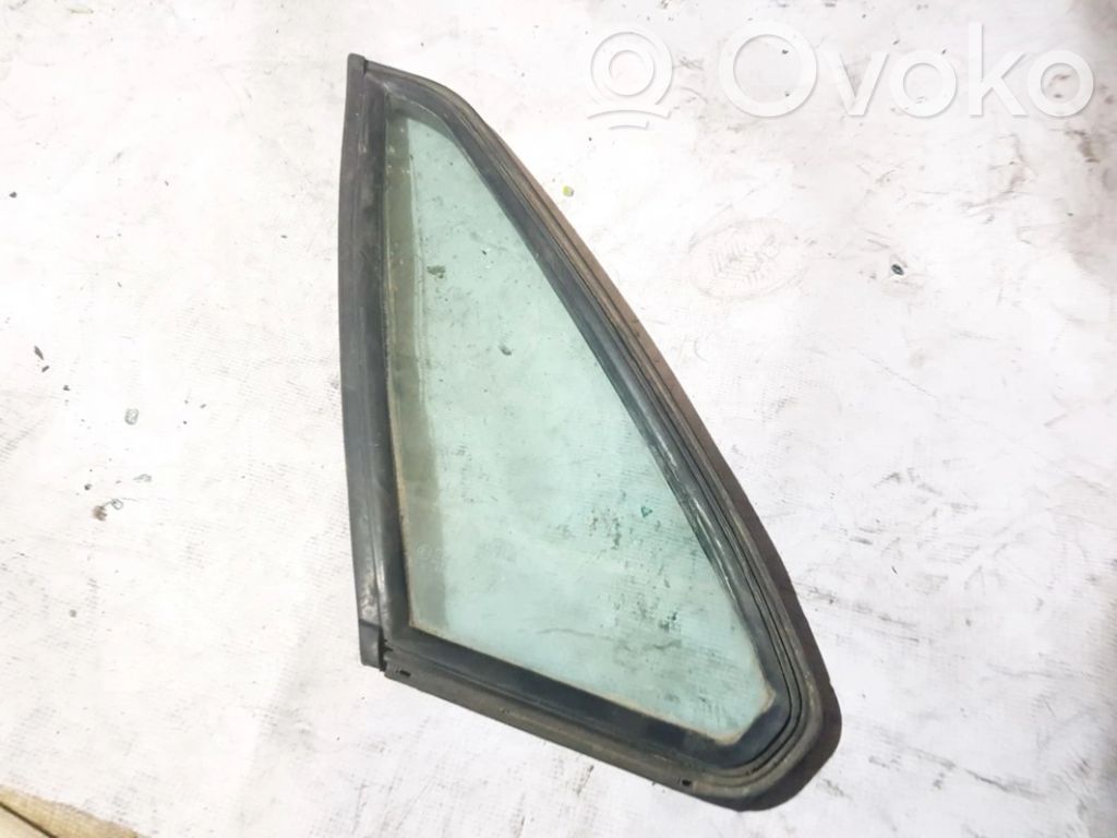 Vidrio lateral trasero