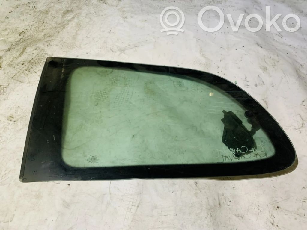 Vidrio lateral trasero