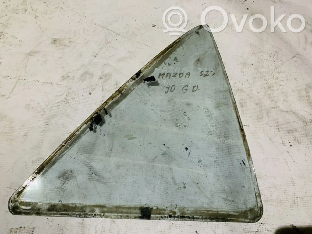 Ventanilla de ventilación de la puerta trasera