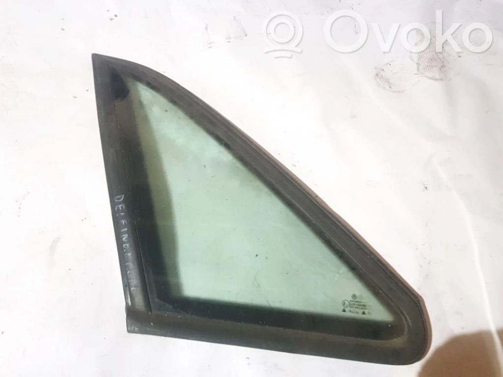 Vidrio lateral trasero