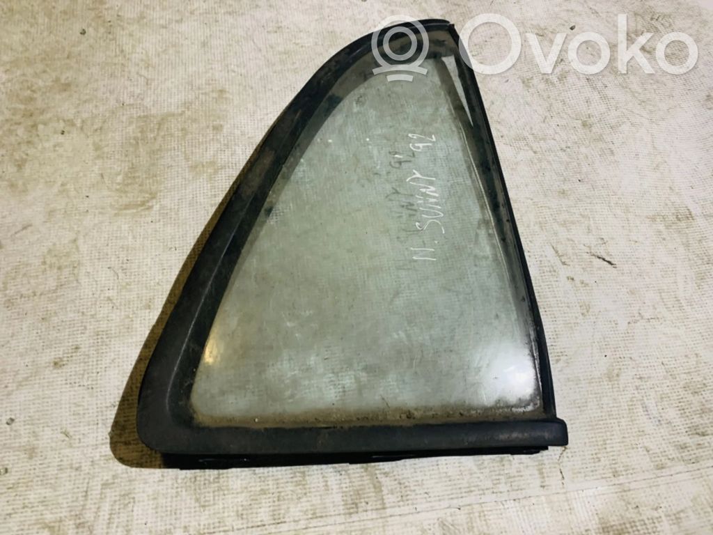 Ventanilla de ventilación de la puerta trasera