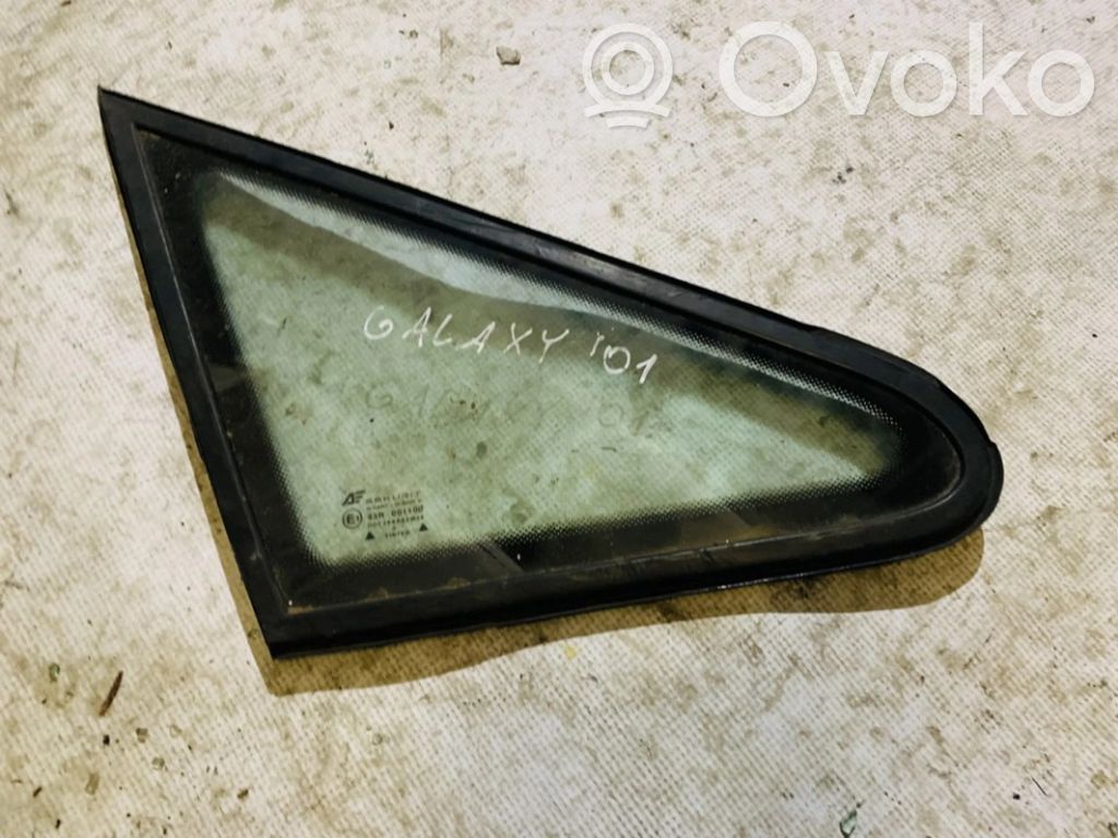 Front triangle window/glass