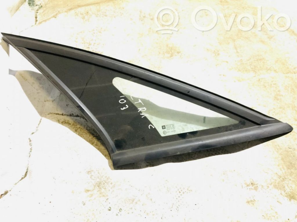 Vidrio lateral trasero