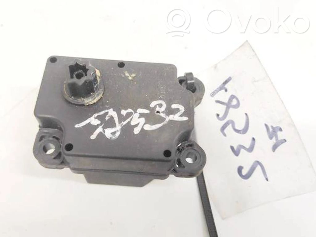 Volvo C30 Motor/actuator clapetă aer 
