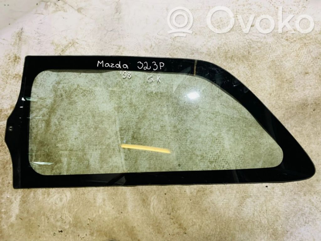 Vidrio lateral trasero