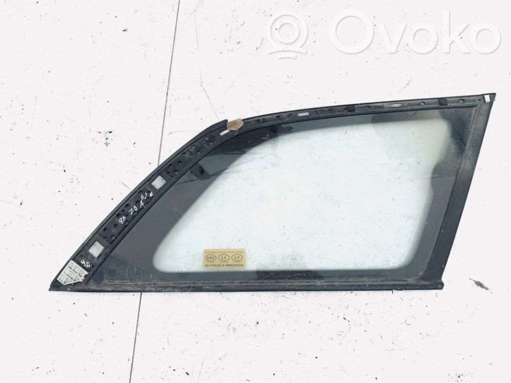 Vidrio lateral trasero