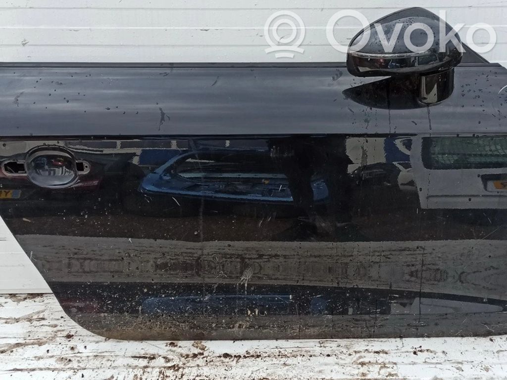 Tür vorne   JUODA,JUODA
