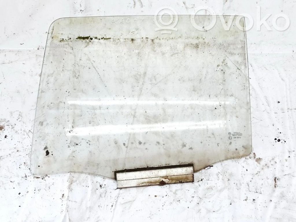 Opel Kadett E Geam ușă spate 