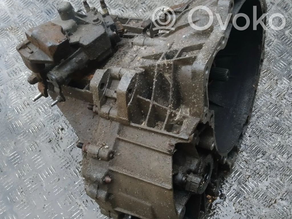 Ford Mondeo MK II Cutie viteze manuală cu 5 trepte 