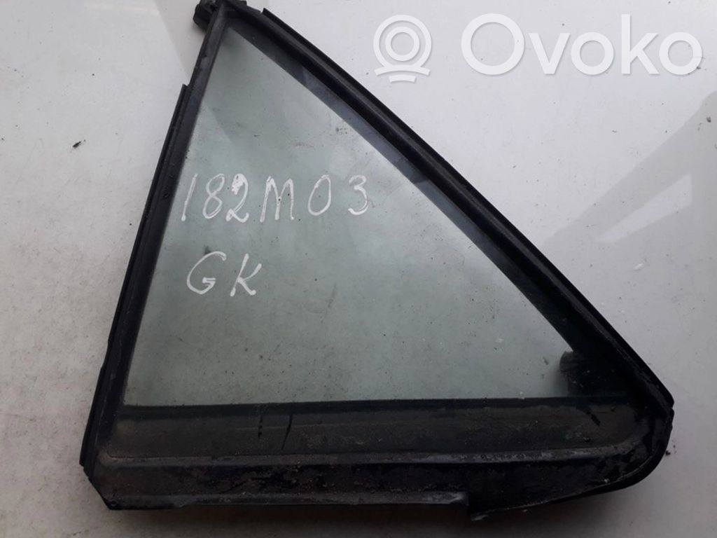 Rear vent window glass