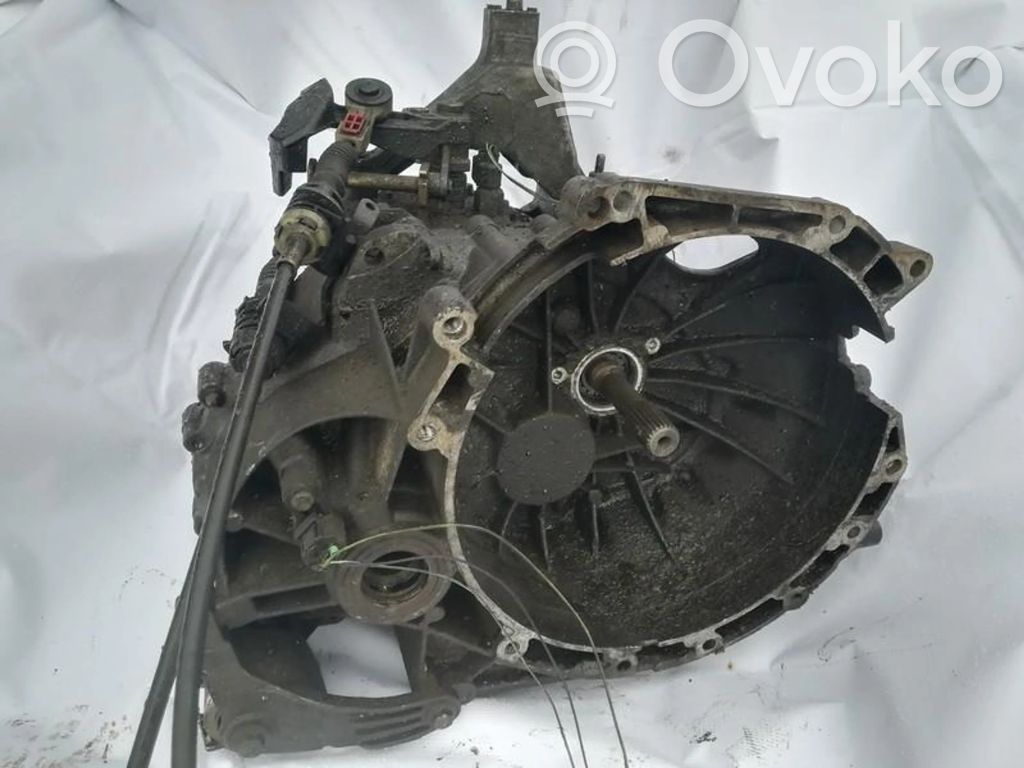 Ford Mondeo Mk III Cutie viteze manuală cu 5 trepte 