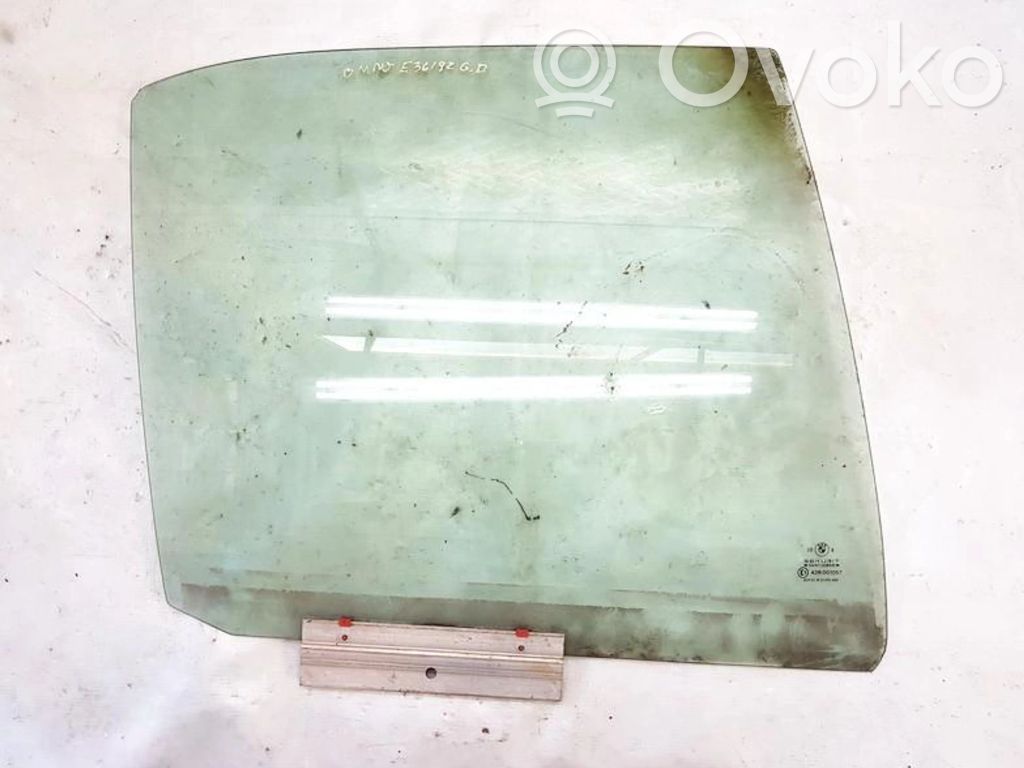 Vitre de fenêtre porte arrière