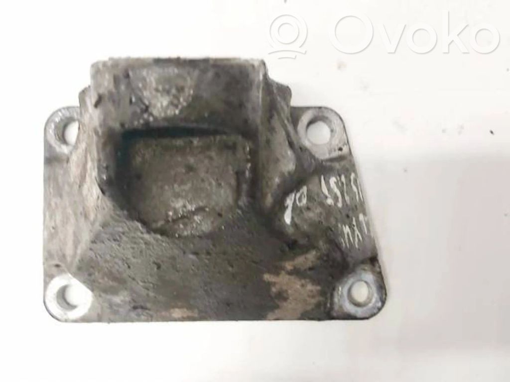 Lexus IS 220D-250-350 Engine mounting bracket 