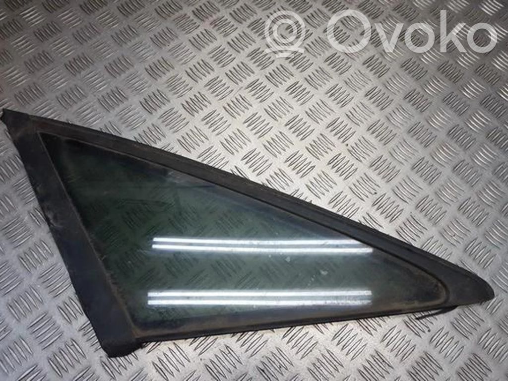 Vidrio lateral trasero