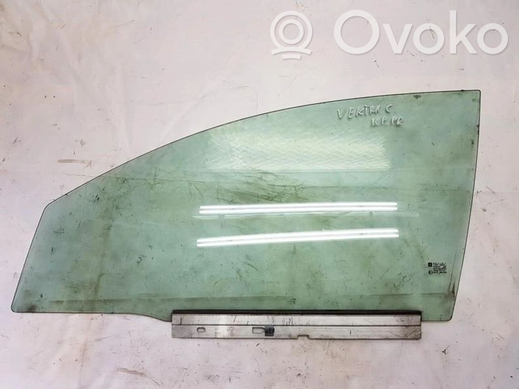 Opel Vectra C Geam ușă față patru uși 