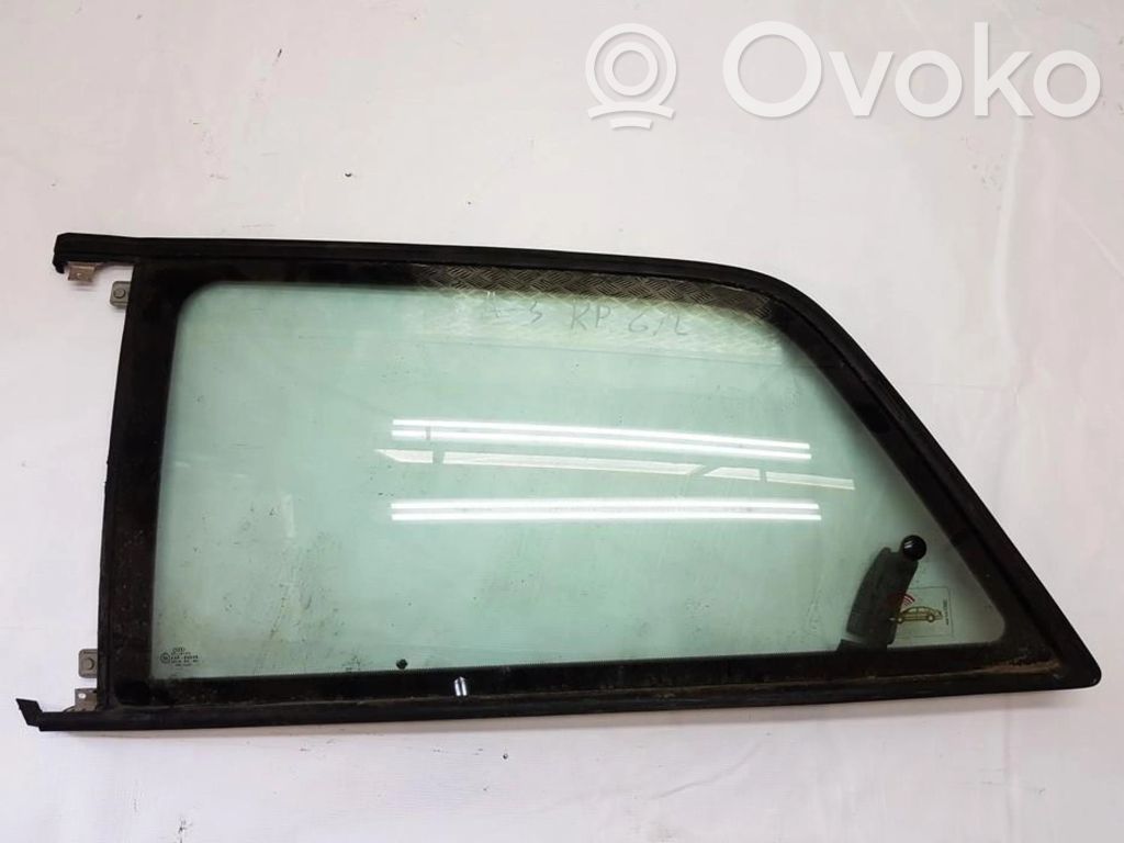 Vidrio lateral trasero