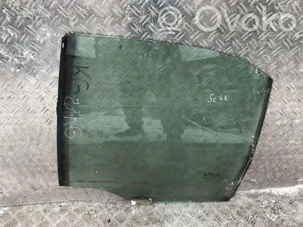 Luna de la puerta trasera